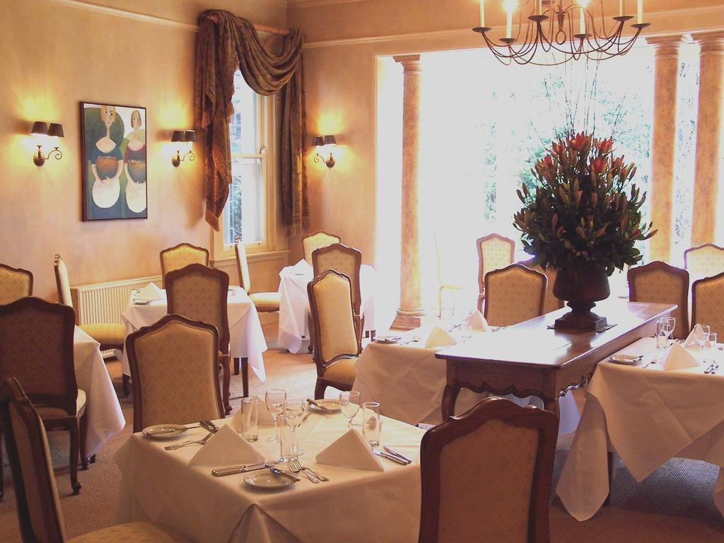 Milton Park Country House Hotel & Spa Bowral Buitenkant foto